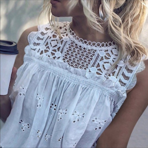 WHITE EYELET BLOUSE SLEEVELESS - Picture 4 of 5